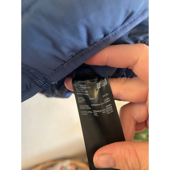 UNIQLO Ultra Light Down Jacket Blue  Button Front Lightweight Size S Layer‎ Cozy - Picture 4 of 8